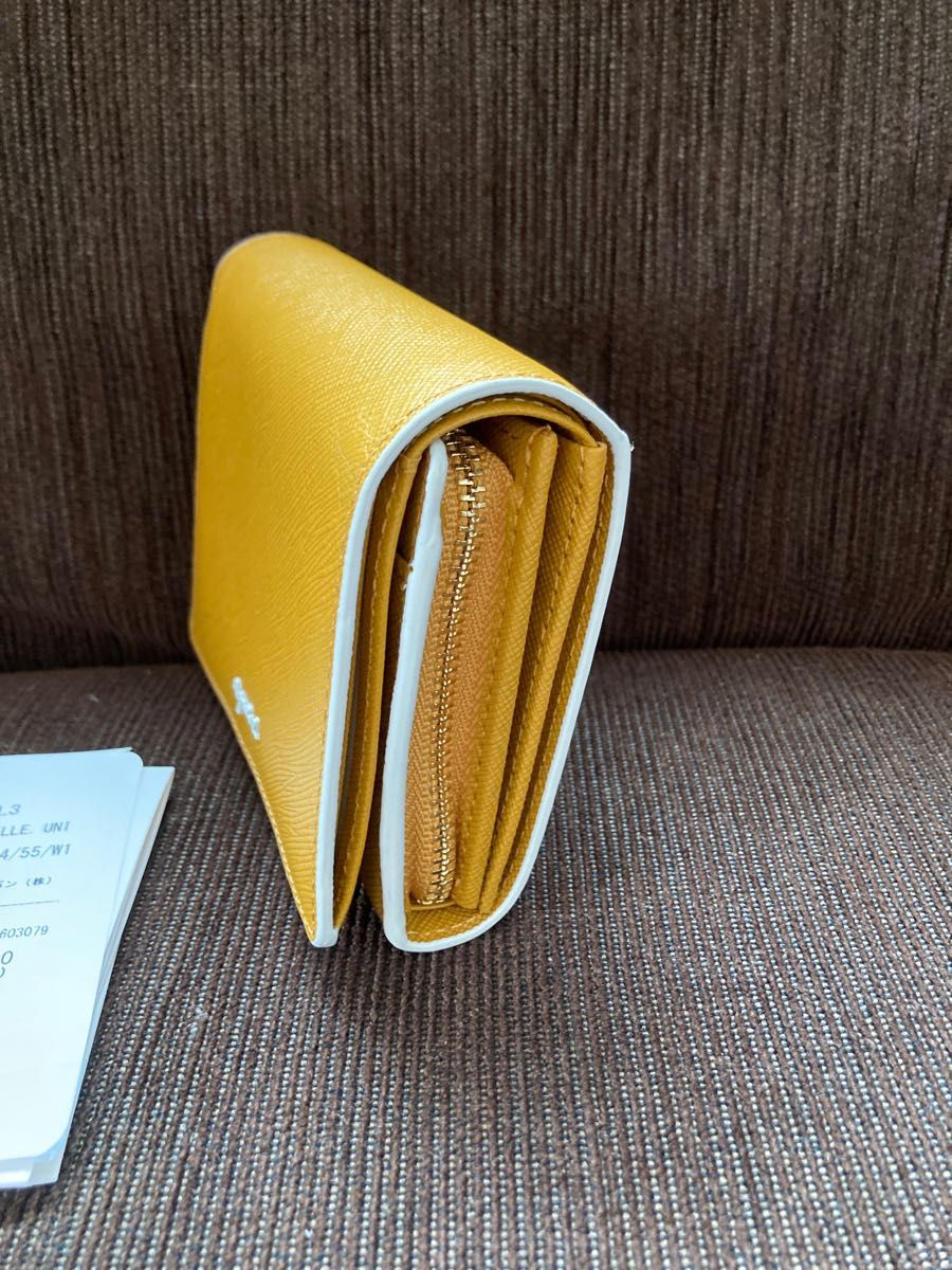 極美品】アニエスベー agnes b. 黄色 折財布 イエロー - 折り財布