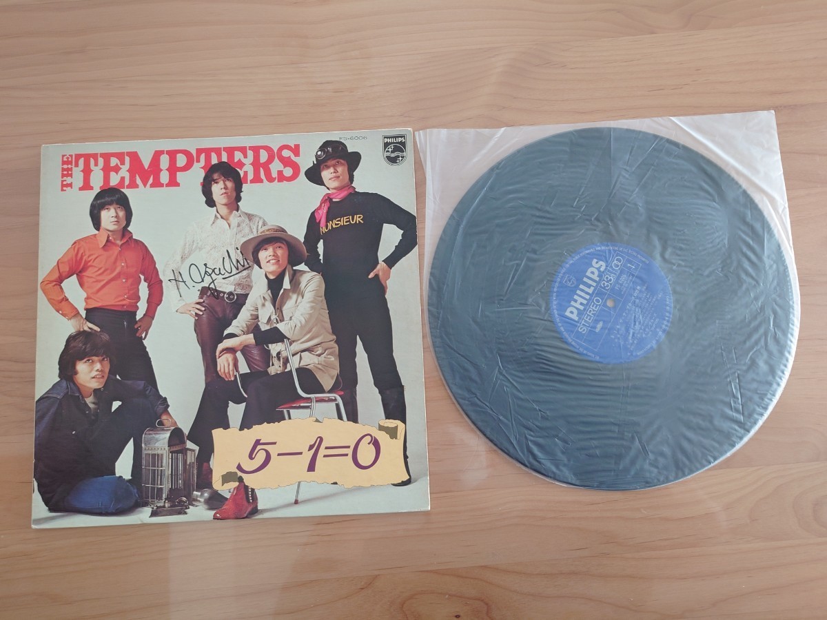 * The Tempters TEMPTERS*5-1=0 The * The Tempters. world * autograph? writing equipped * jacket damage equipped *LP record * secondhand goods 