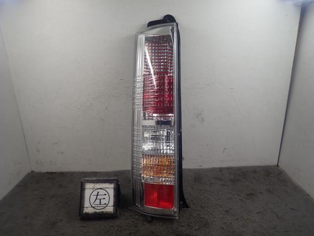 エブリィ ABA-DA64W 左テールランプ Z7T 35670-68H30