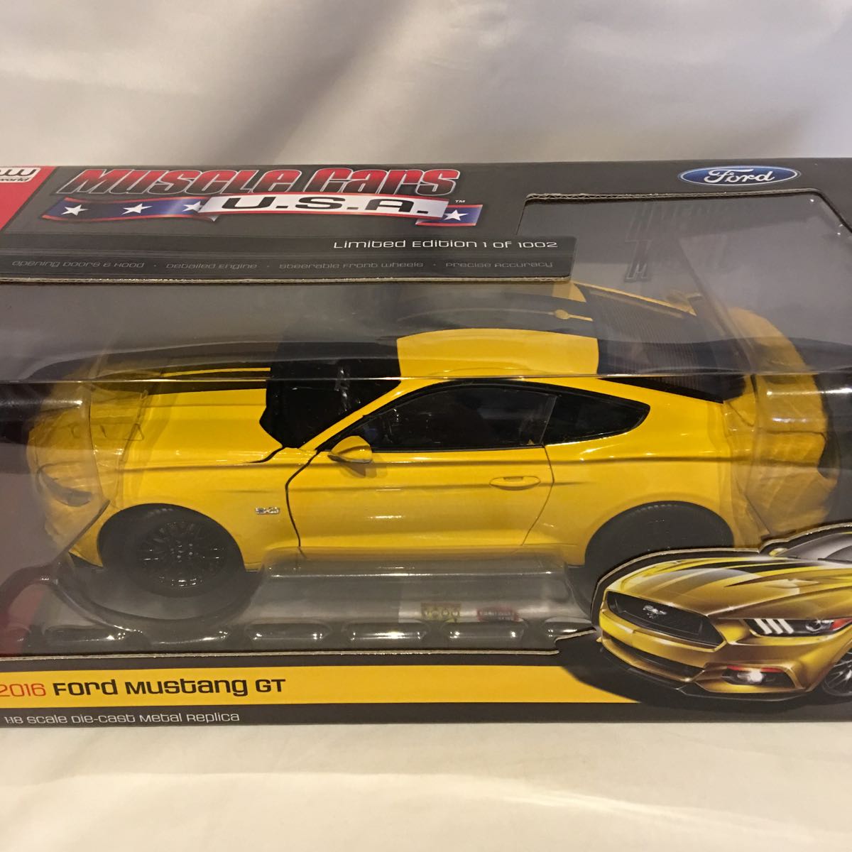 auto world 1/18 FORD MUSTANG GT 5.0 2016年 イエロー×ブラック ストライプ ミニカー 黄色 フォード マスタング モデルカー アメ車 aw_画像5