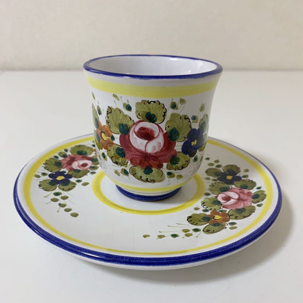  Italy made hand paint hand .. ceramics made cup cup & saucer T.G.M. ITALY 192/8 serial number entering tableware kitchen interior 