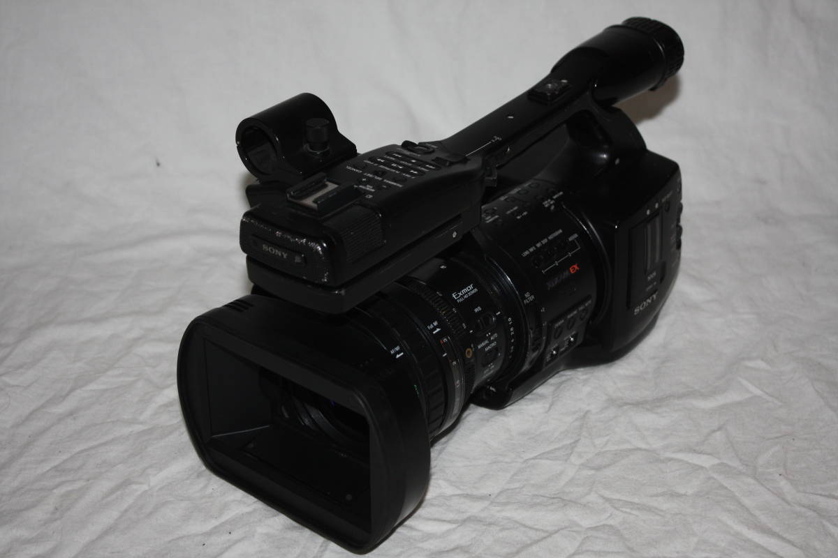 SONY　PMW-EX1R　業務用ビデオカメラ（検：HXR-、PMW-、HVR-、PXW-、PDW-、XDCAM、HDW-、HDCAM）_画像1