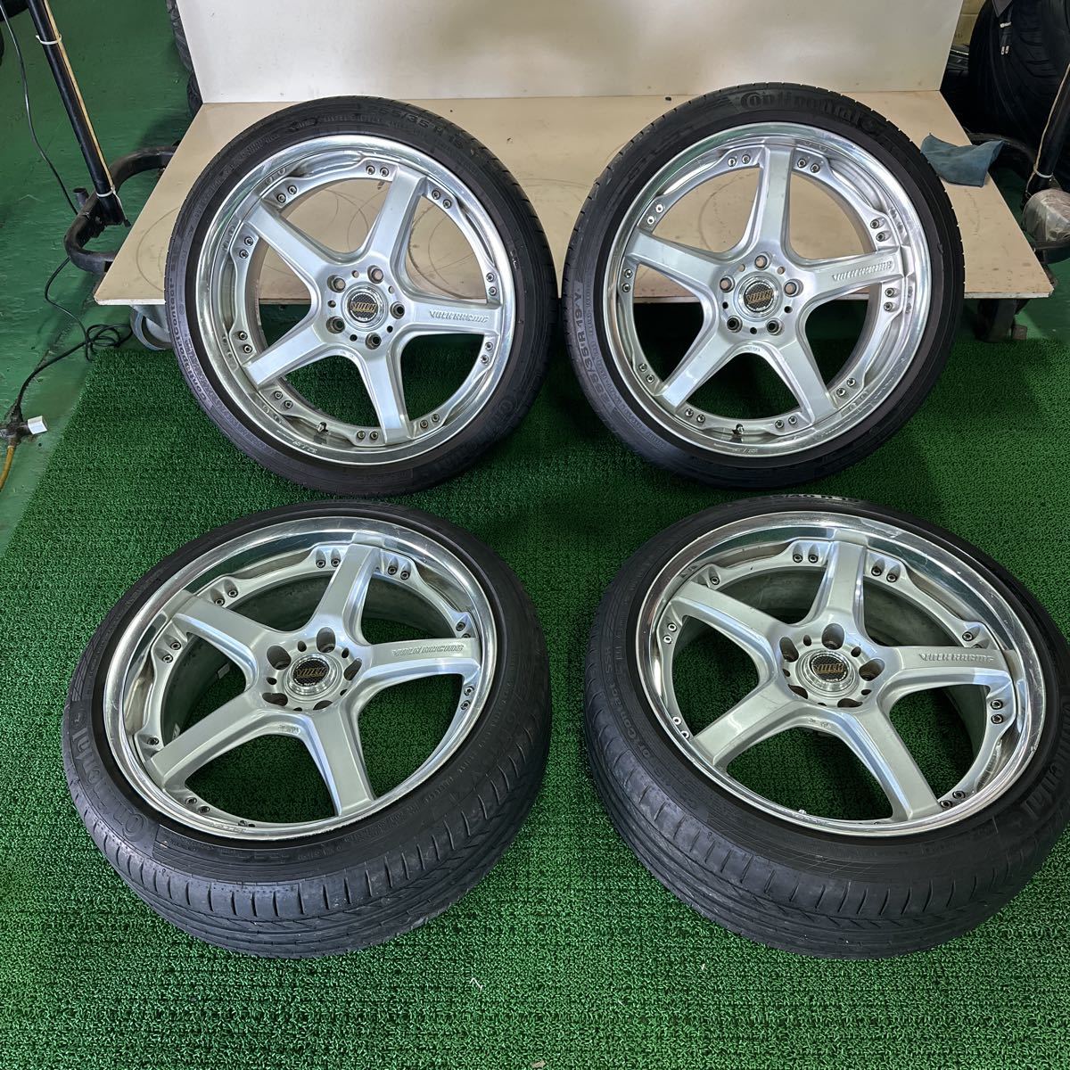 希少！レイズ　VOLKレーシング　GTS 19×8.5J+34 9.5J+37 114.3-5H コンチネンタル225/40R19 255/35R19 4本セット RAYS VR_画像1