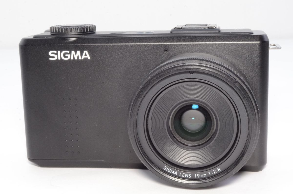 SIGMA デジタルカメラ DP1Merrill 4600万画素 FoveonX3ダイレクトイメージセンサー F2.8 #2302166A 