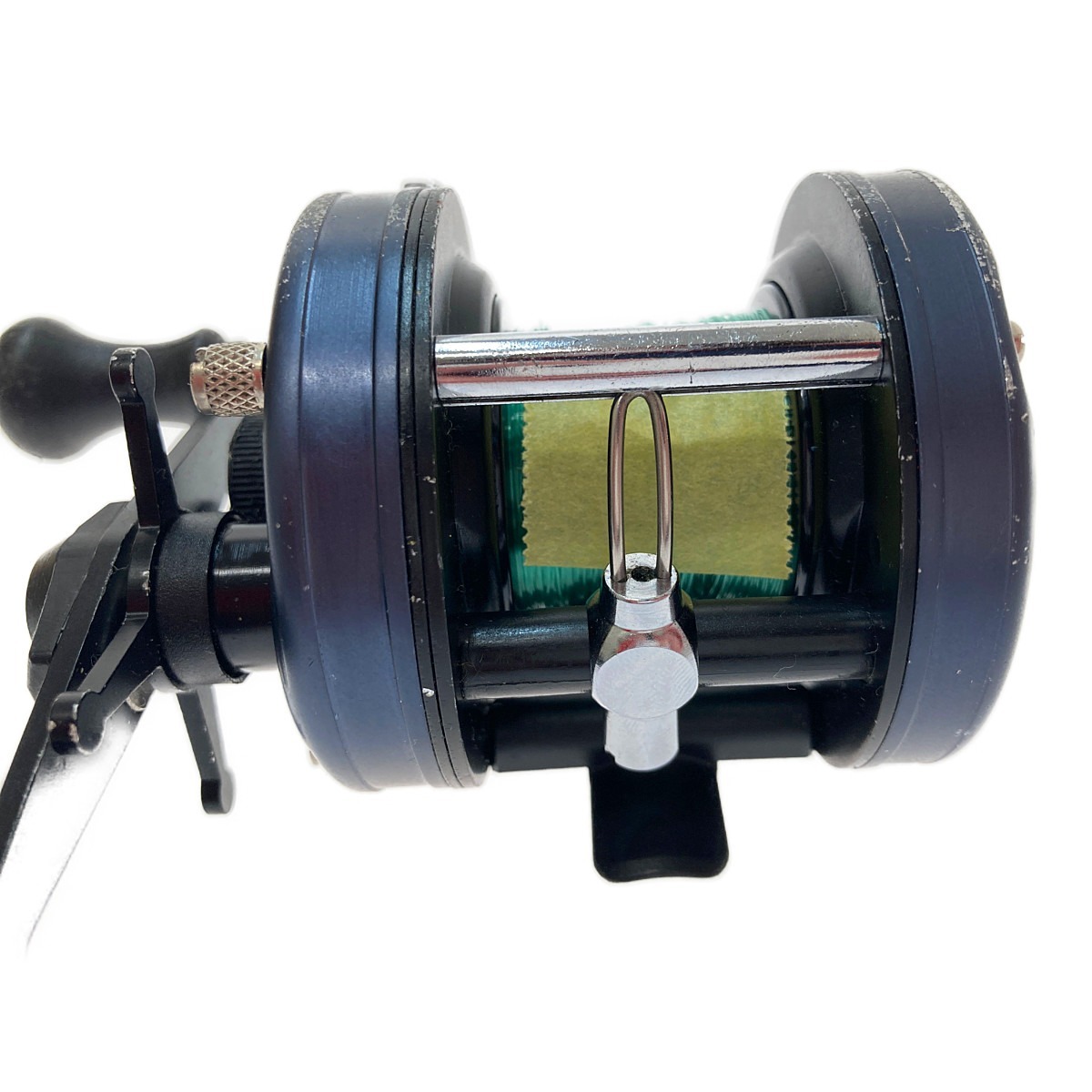 7350円 □□ ABU ベイトリール アンバサダー 傷や汚れあり 7350円 □□ ABU ベイトリール アンバサダー 傷や汚れあり