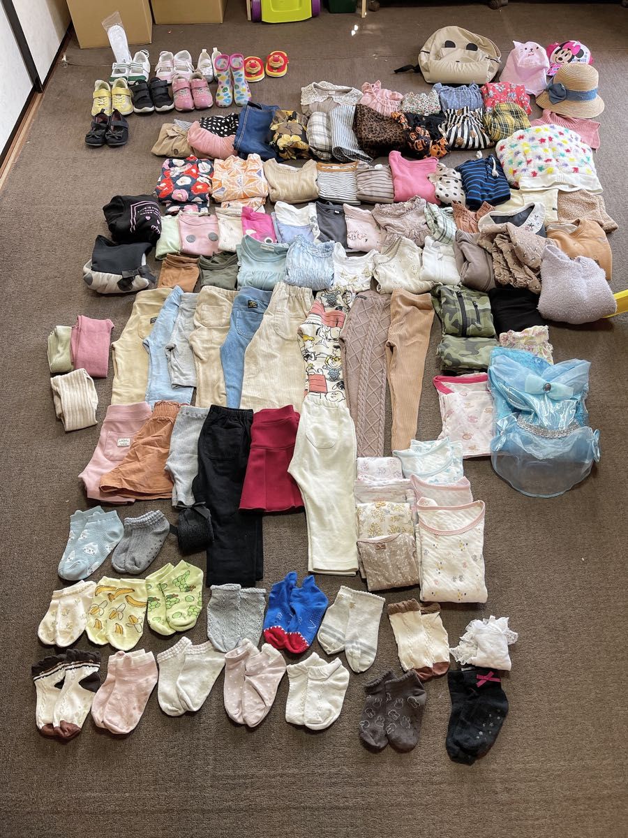 店舗良い 子供服まとめ売り 女の子服 大量 幼稚園 保育園 まとめ売り ...