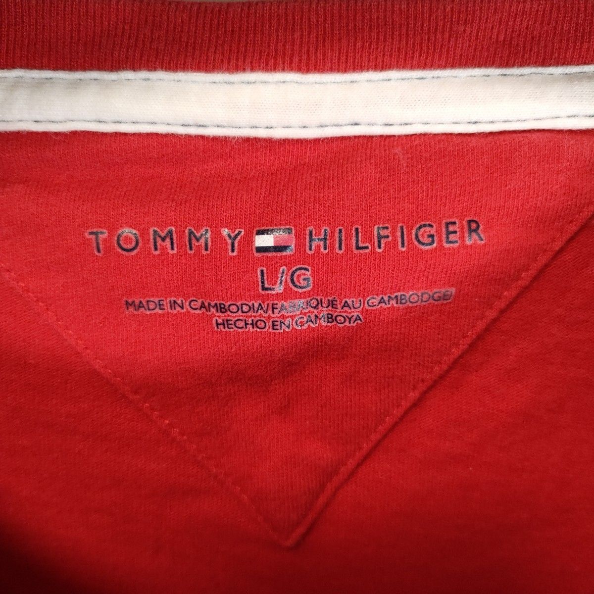 TommyHilfigerトミーヒルフィガー　Tシャツ 赤　Ｌサイズ  アップリケ　ロゴ　