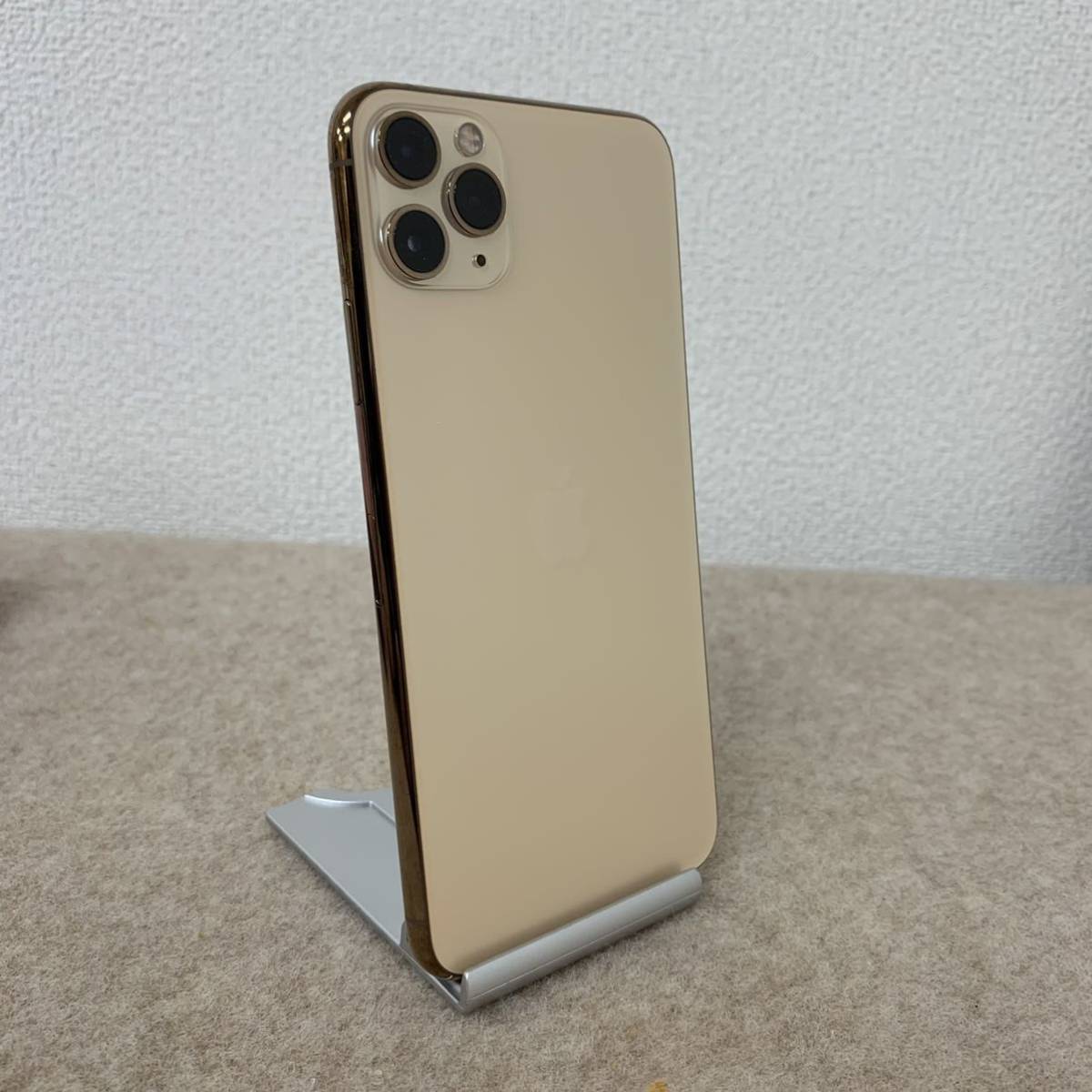 美品】 iPhone 11 Pro 256GB ゴールド SIMロック解除済-