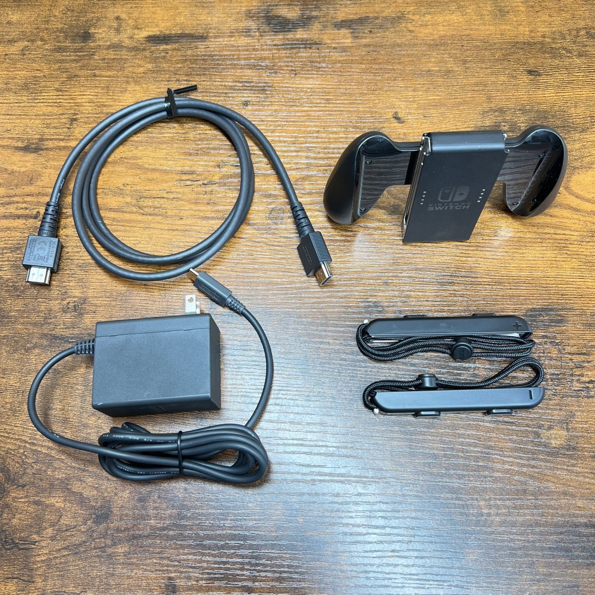 最新最全の 2022 5 21購入 美品 NINTENDO SWITCH バッテリー強化型