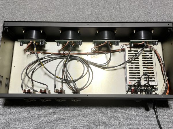 NISHIZAWA R-55 XLR入力 4連VUメーター 中古動作品 chateauduroi.co