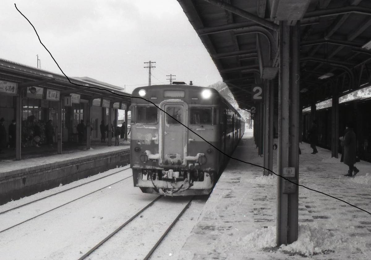 国鉄時代　羽越本線 蒸気機関車 SL 気動車など キハ82 (特急 白鳥) 昭和42年 7枚　データをメール添付で。_画像3