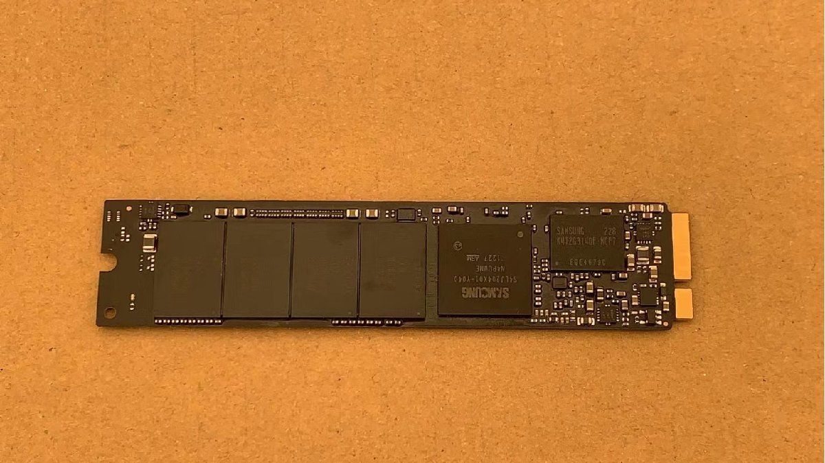 送料無料 APPLE SSD SM512E 512GB 使用時間857H★M03308周辺機器