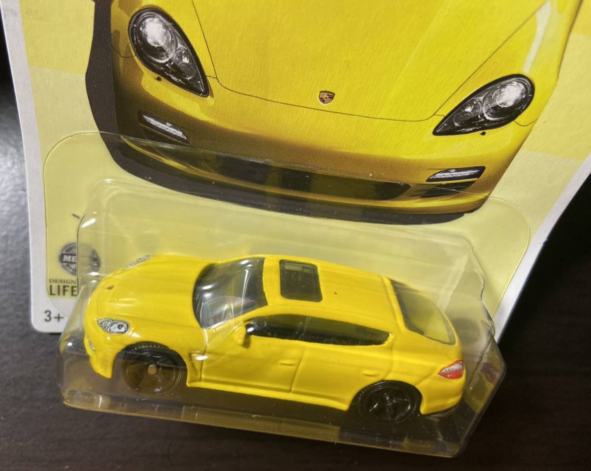  Matchbox Porsche Panamera MATCHBOX PORSCHE PANAMERA yellow 