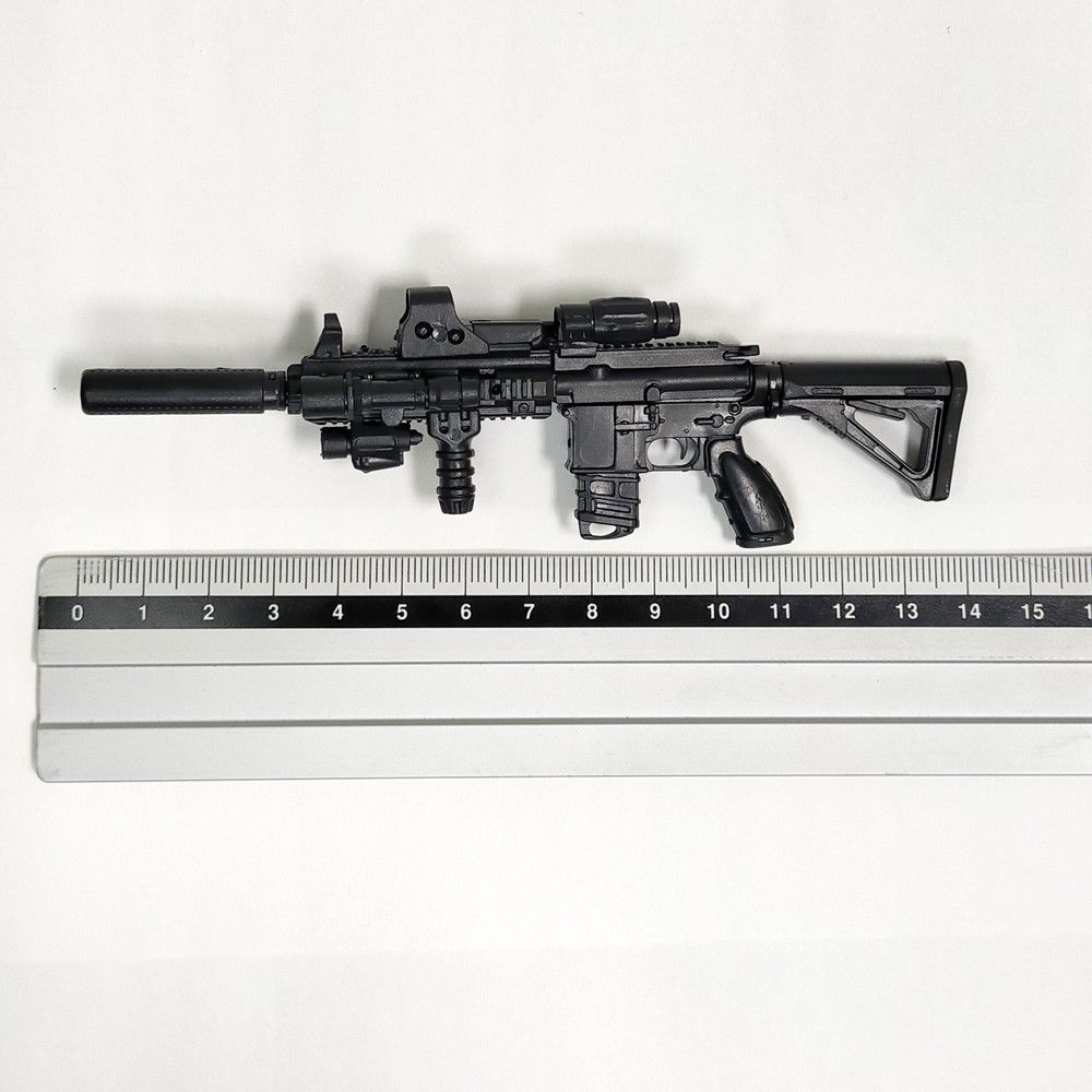 アサルトライフル HK416 プラモデル　未組立　ガンプラ　武器　ガンダム　パーツ　アクションフィギュア　ミリタリー模型