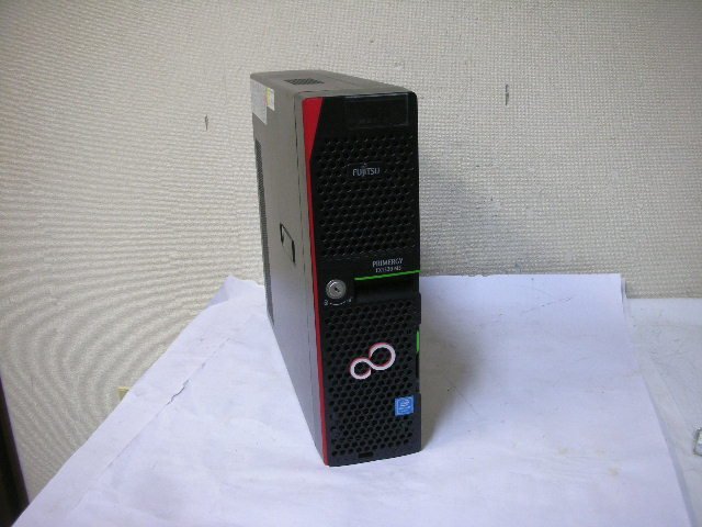 Fujitsu PRIMERGY TX1320 M3(Pentium G4560 3.5GHz/8GB/SATA 1TB x 2)_画像1