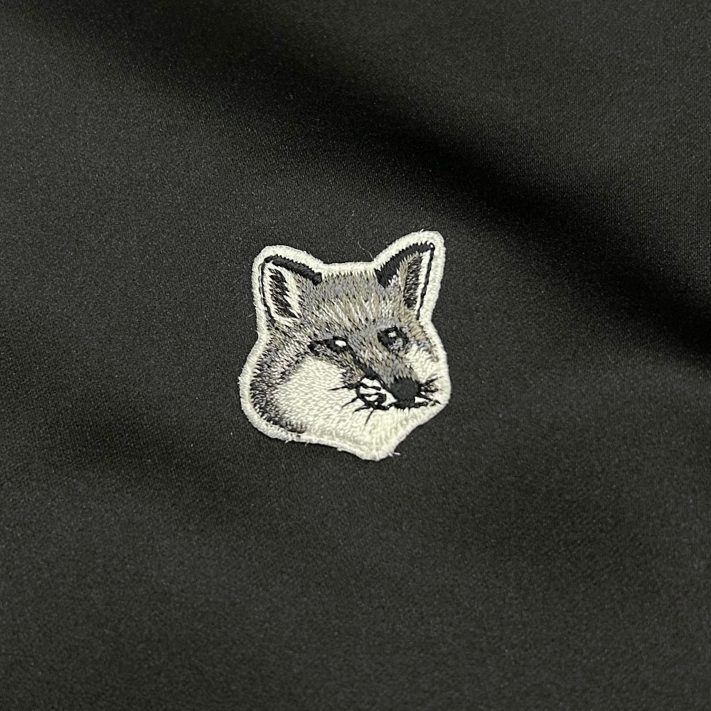 新品 XLサイズ MAISON KITSUNE モノクローム フォックスヘッド サテン
