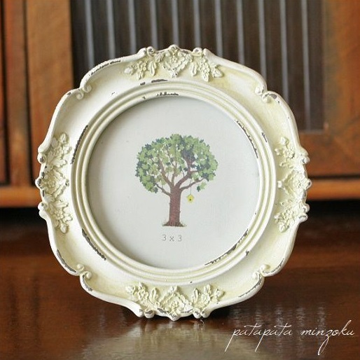  round photo frame antique white antique style picture frame photograph photo display wedding marriage photograph store furniture 