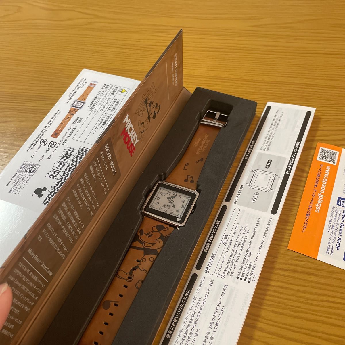 2021最新のスタイル EPSON ミッキーマウスヴィンテージ調腕時計2個