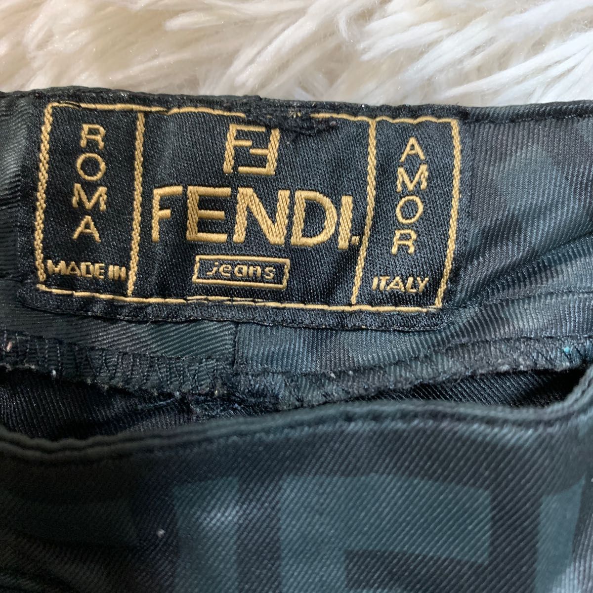 美品 FENDI テーパードパンツ デニム ズッカ ブラック-