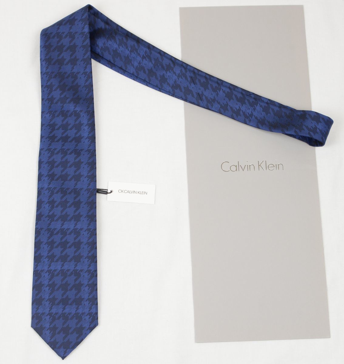 *CK Calvin Klein necktie ( large pattern thousand bird .. fine pattern pattern *.. navy blue, made in Japan ) new goods 