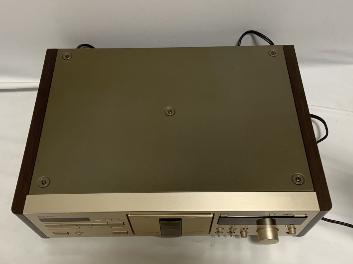 TEAC ティアック V-7010 カセットデッキ 再生 要修理 部品取り TEAC ティアック V-7010 カセットデッキ 再生 要修理 部品取り