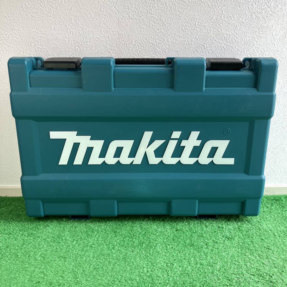 ☆新品未使用 ☆送料無料 makita 40V 充電式タッカー ST002GRDX