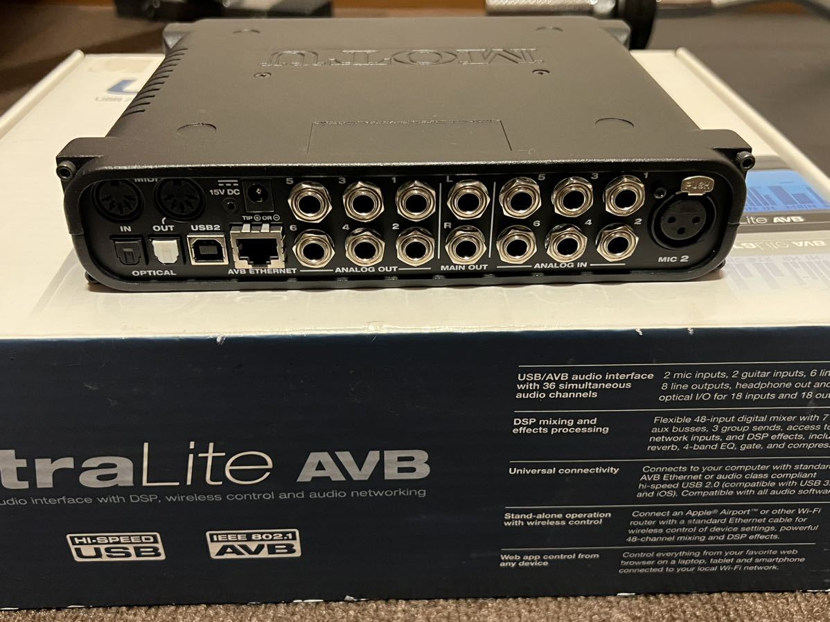 ントキット MOTU UltraLite AVB オーディオインターフェース