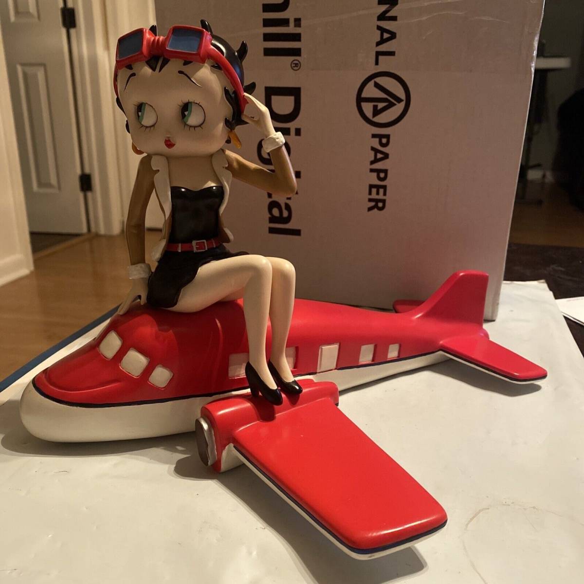 ベティちゃん　ベティ　ベティ・ブープ　Betty Boop 限定　レア　入手困難 フィギュア　人形　希少　飛行機