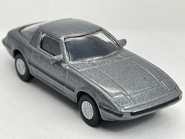 ■★サークルＫサンクス　MAZDA（マツダ） ミニカーコレクション　SAVANNA RX-7 late ver. (SA22C)（1/100）（ガンメタ/KYOSHO）_画像3