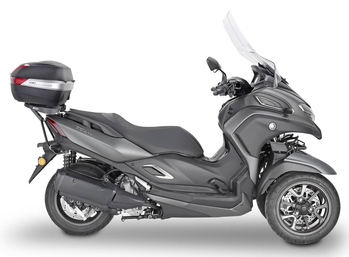 【送料込/新品】GIVI(ジビ) Tricity300(トリシティ300)　ウィンドスクリーン D2149ST SH15J_画像3