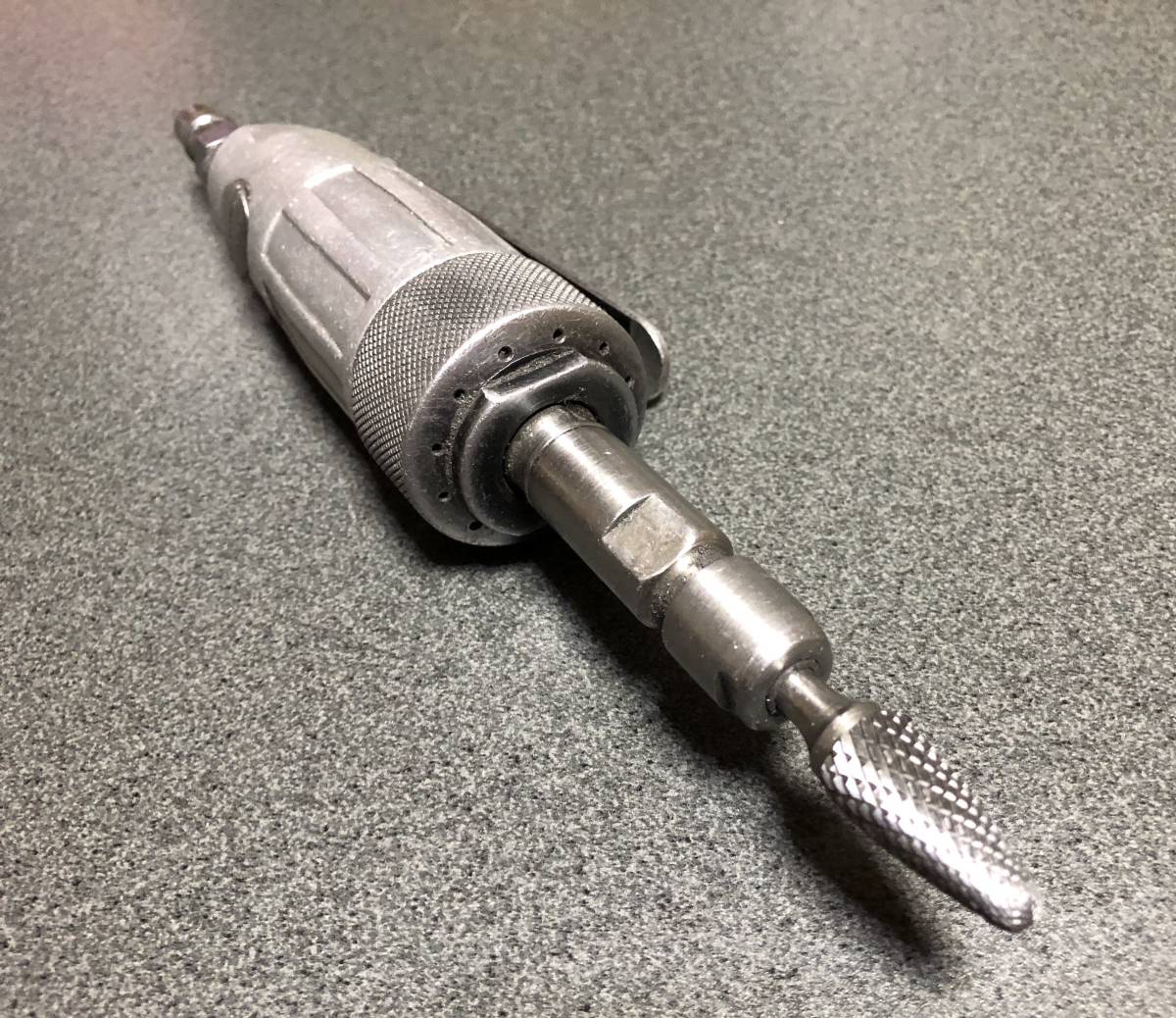 yokota ミゼットグラインダー ストレート型 MG-1A 動作確認済み 彫刻 +金属削りビット付き_画像4