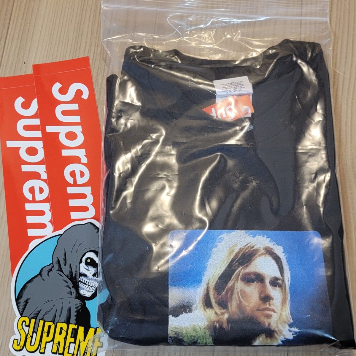 Supreme Tee カートコバーン ステッカー 黒 L Kurt Cobain Tee L 完売