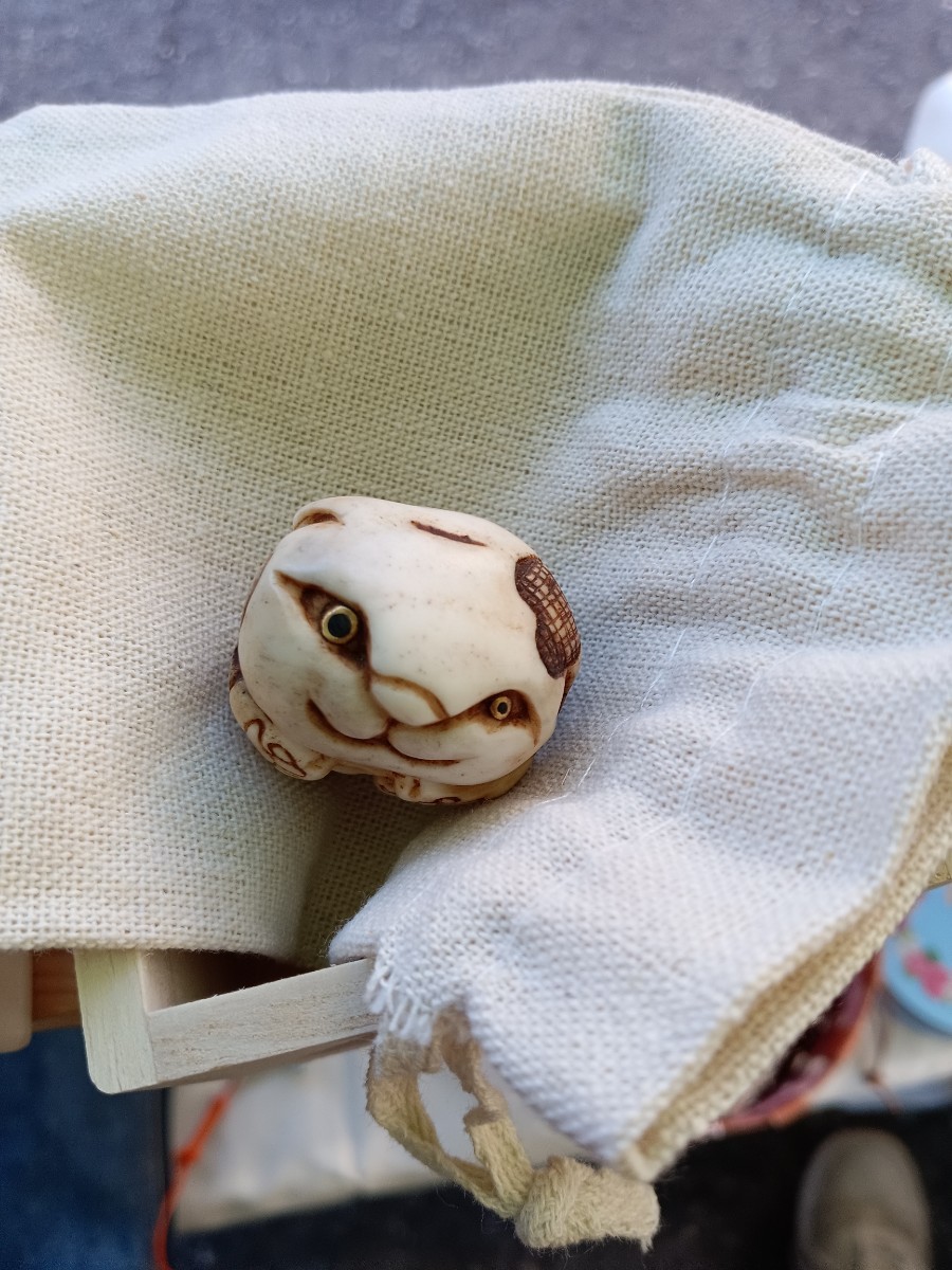 メーカー再生品】 根付 蝦夷鹿の角 鳥 邪鬼 美術品 現代 鹿角 籠 鹿の