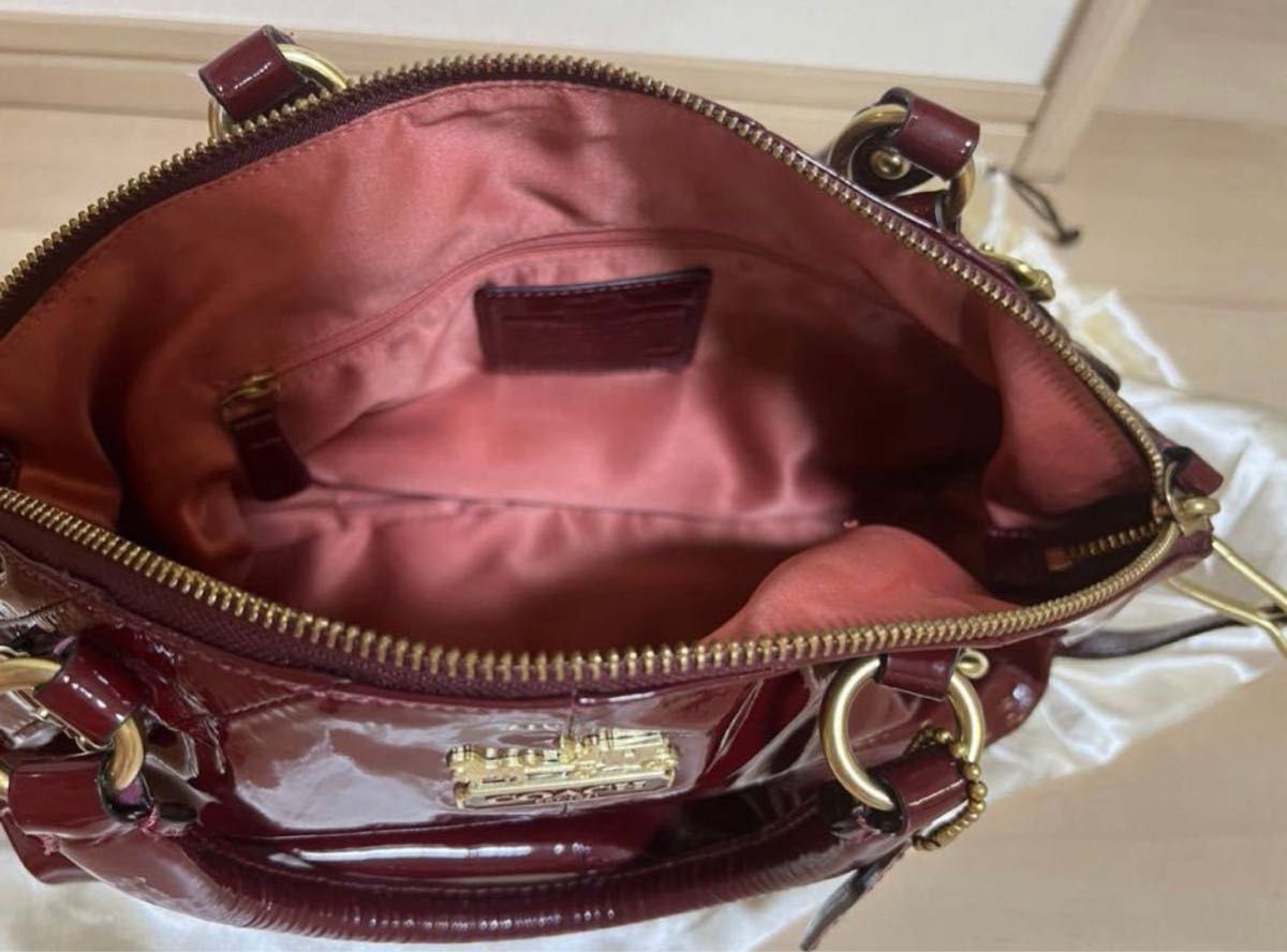 コーチCOACH★マディソンクリムゾンエナメルレザーサッチェルショルダーバッグボルドーMadison Crimsonパテントレザー