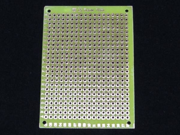 片面ユニバーサル基板 ガラスエポキシ 70mm×50mm 20枚入り 片面ユニバーサル基板 ガラスエポキシ 70mm×50mm 20枚入り