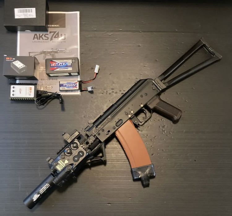 ードが 東京マルイ 次世代電動ガン AKS74U サバゲセット してます