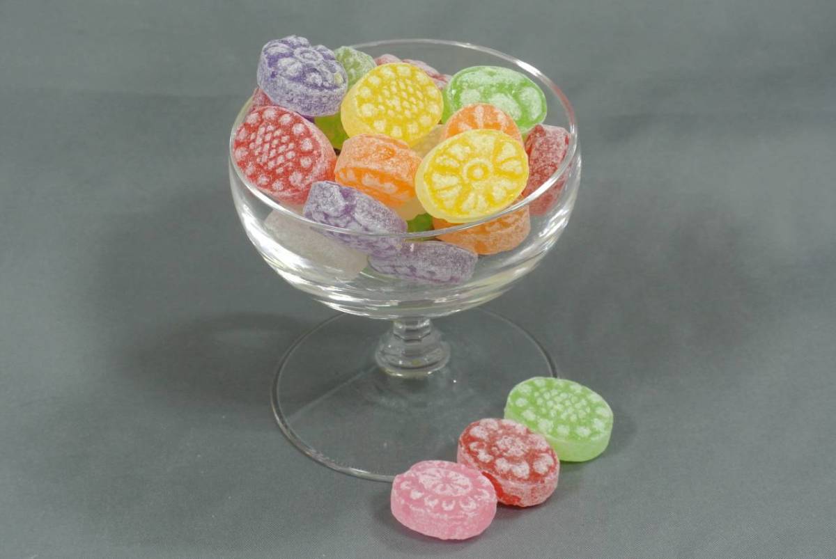  fruit Drop is .. taste less (....1kg)ju-si-. tropical candy! beautiful taste .. Drop s is this! sweets pastry [ including carriage ]