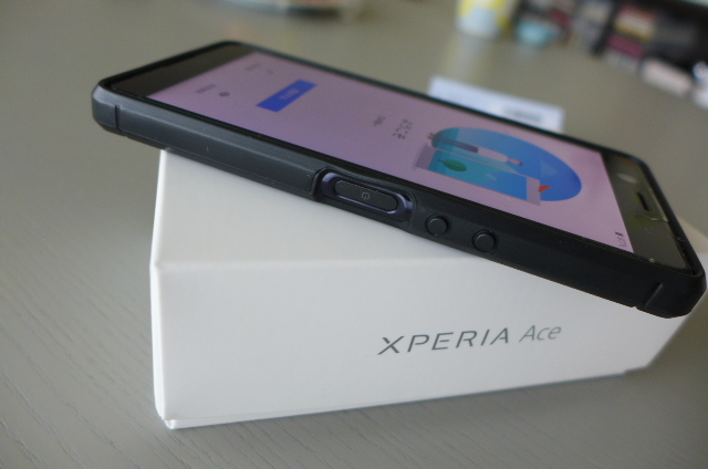 即決 美品 Xperia Ace J3173 楽天モバイル 黒 希少なコンパクトサイズ_画像3