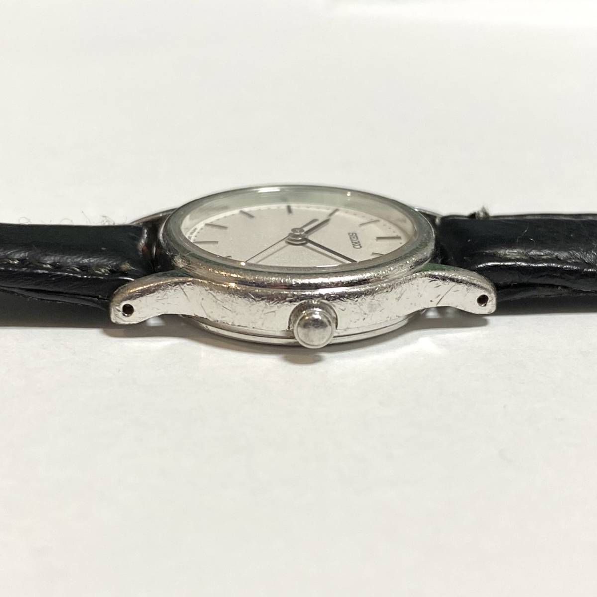 SEIKO/セイコー 腕時計 2P21-0A90 シルバー文字盤 クォーツ 不動品_画像3