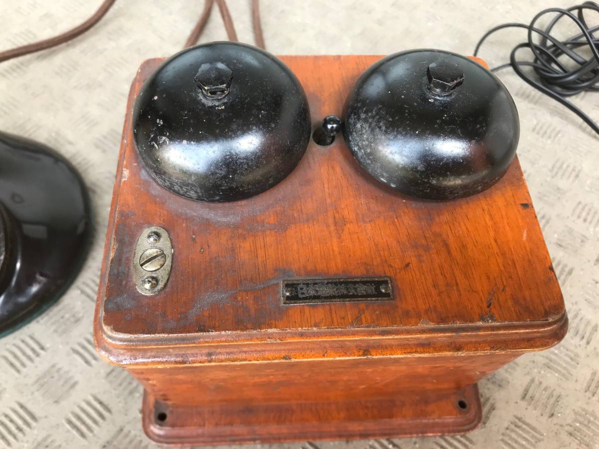 * past repair settled 2 number automatic type desk telephone machine past disassembly service completed modular jack war front Taisho Showa era the first period antique telephone machine black telephone Tonari no Totoro 