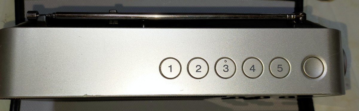 ICF-M780N ソニー SONY 美品 完動品 取扱説明書付 AM FM ワイド ICF-M780N ソニー SONY 美品 完動品 取扱説明書付 AM FM ワイド