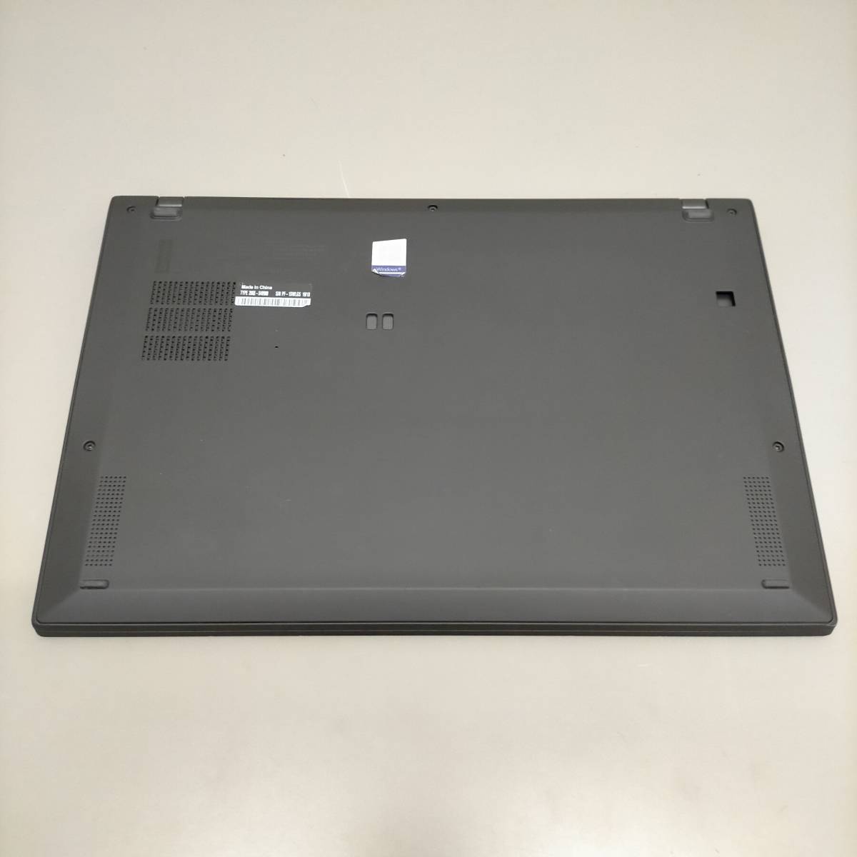 Lenovo ThinkPad X1 Carbon Gen6 (14FHD/Core i5/8GB/SSD256GB Lenovo ThinkPad X1 Carbon Gen6 (14FHD/Core i5/8GB/SSD256GB