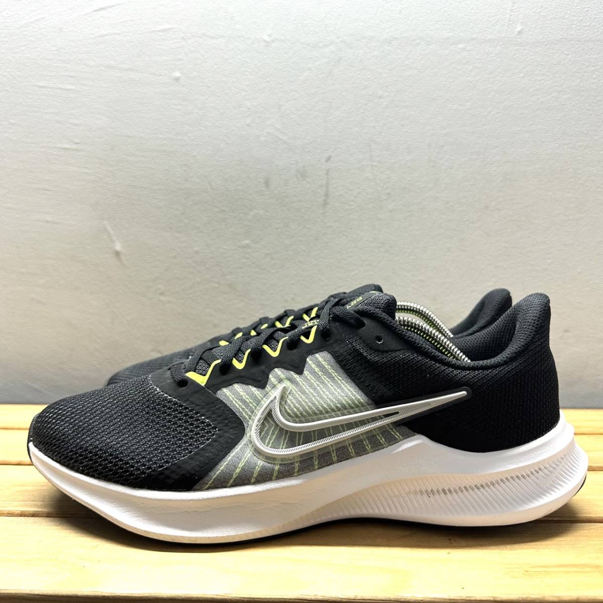 極美品 箱有 NIKE ナイキ ダウンシフター 11 ロード スニーカー