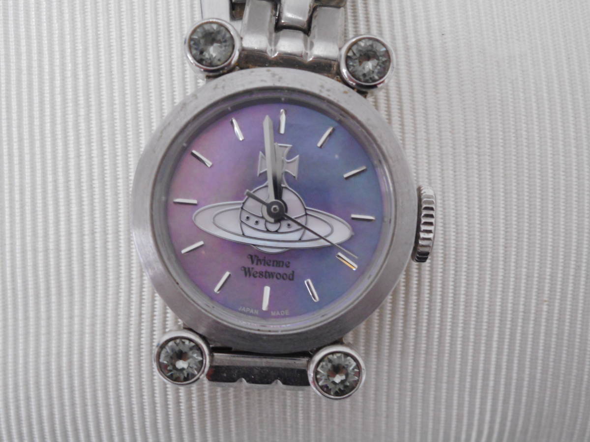 ヴィヴィアンウエストウッドVivienne Westwood クォーツ 腕時計 シェル 中古 電池切れ 箱 取説の画像2