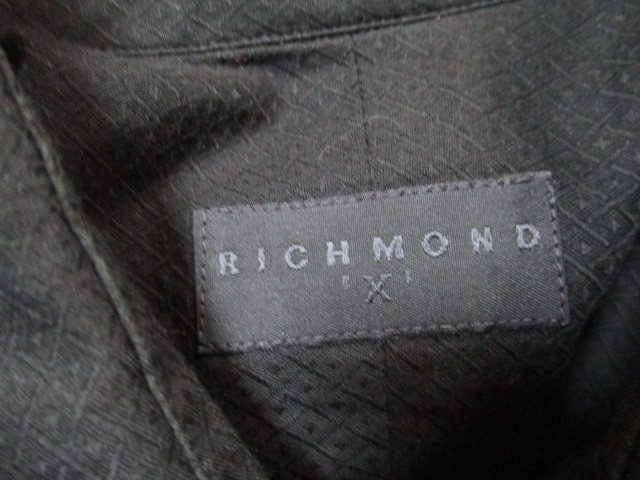 e406　リッチモンド　RICHMOND　長袖シャツ　カフス　サイズ48　黒系　35-8_画像7