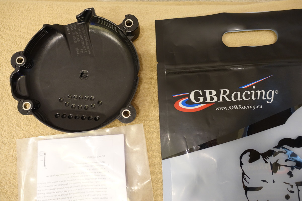 GB Racing GSX-R1000 (05-08) オルタネーター/ジェネレーターカバー エンジンガード スライダー 定価19,240円 EC-GSXR1000-K3-1-GBR 1_画像4