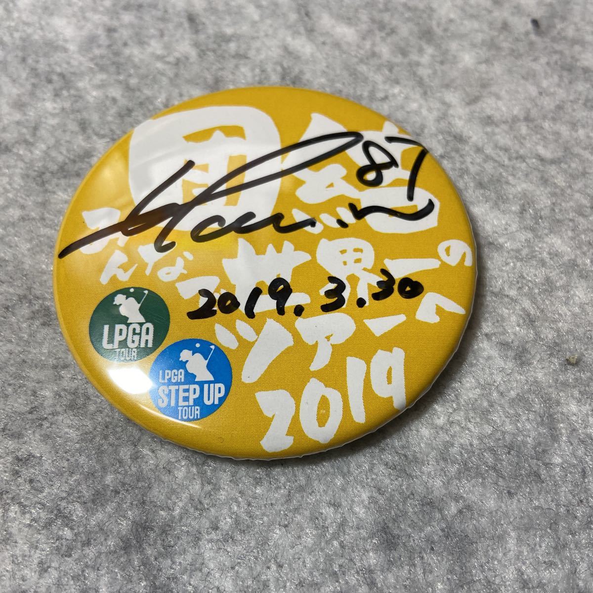 非売品 女子プロゴルファー 脇元華 直筆サイン入 公式缶バッジ JLP