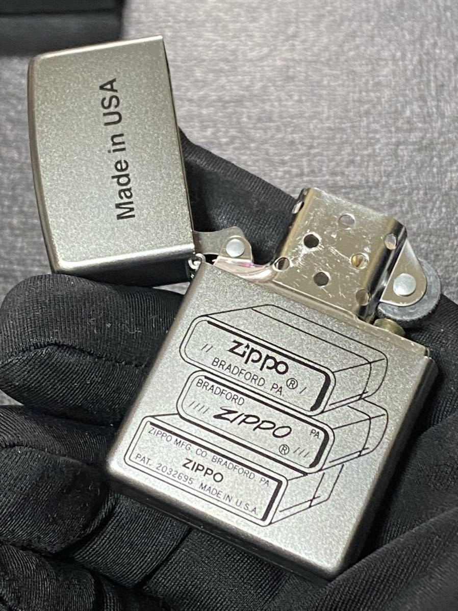 zippo 歴代ボトム 前面加工 シルバー 希少モデル 2014年製 シルバーインナー 2015年製 ケース 保証書付き_画像8