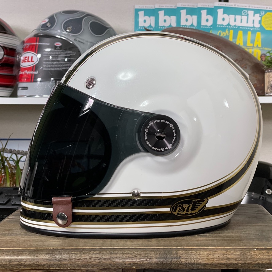 希少な廃盤モデル☆BELL BULLITT CARBON ブリット RSD おまけシールド