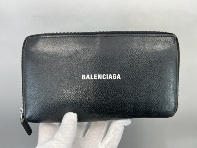 バレンシアガ BALENCIAGA CASH CONTINENTAL ウォレット グレインカーフスキン ブラック×ホワイト ラウンドジップ 長財布  USED品